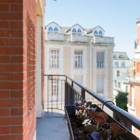 Apartment Rue Saint-romain Ii By Onefinestay Paris