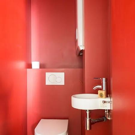 Appartamento Rue Saint-romain Ii By Onefinestay