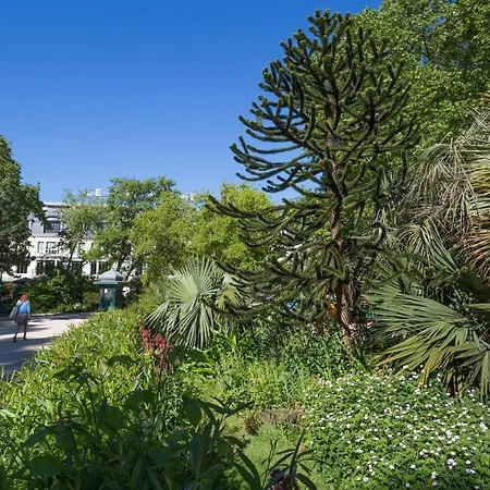 Rue Saint-romain Ii By Onefinestay * Parigi